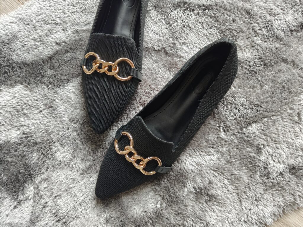 Scarpa mocassino in maglia nera